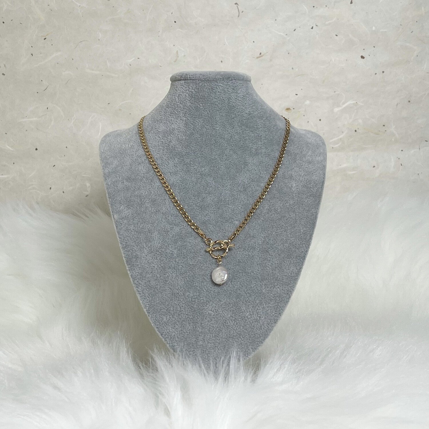 Nicole Pearl Gold Necklace
