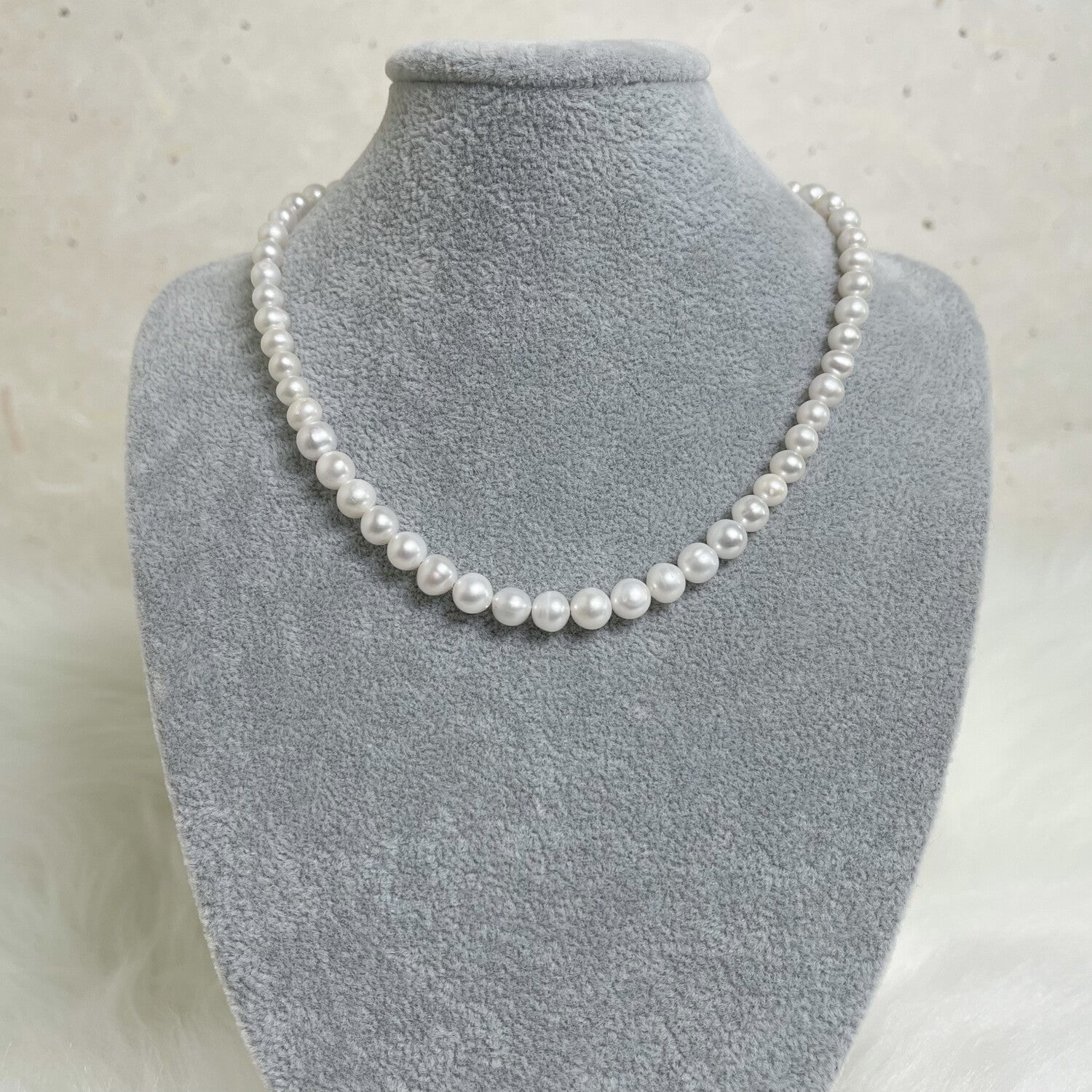 Jada Pearls Necklace
