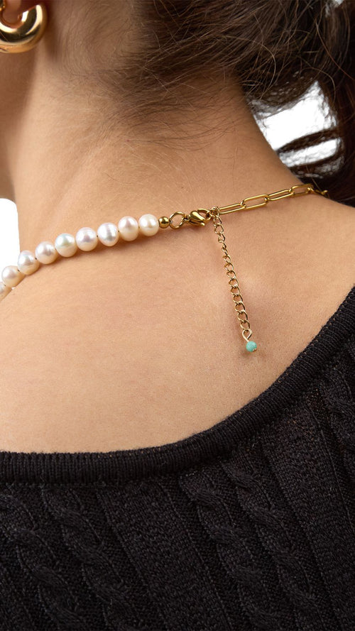 Alexia gold pearls Necklace