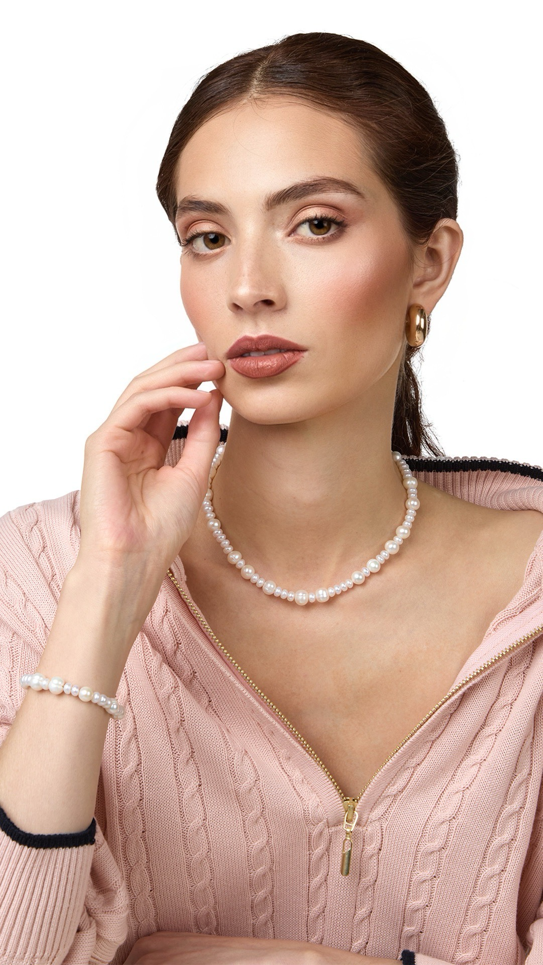 Kya Pearls Necklace